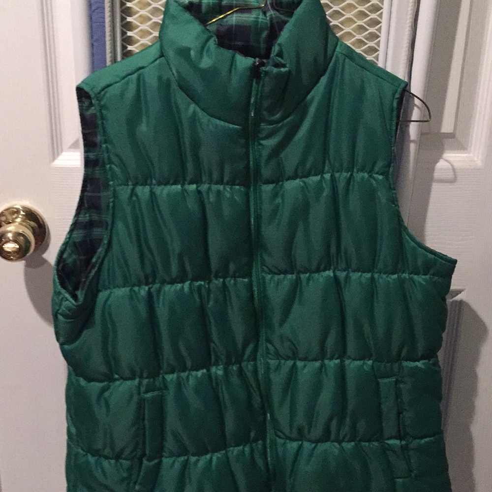 Reversible vest